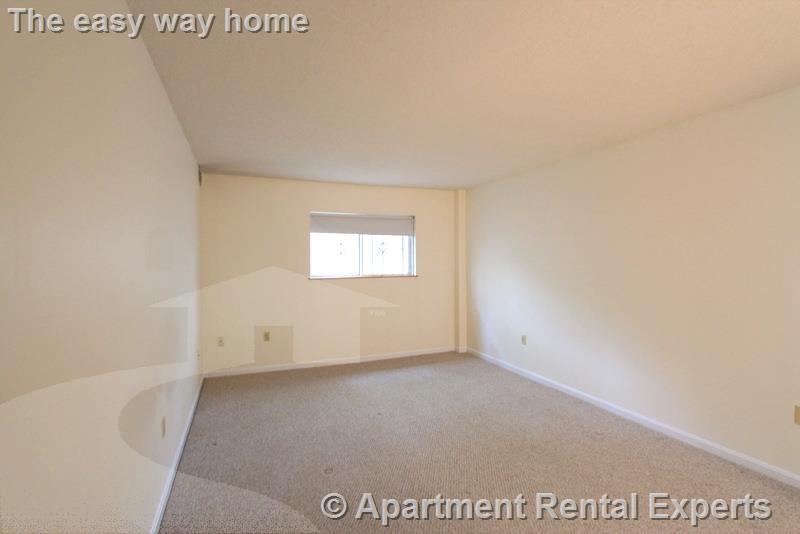 Building Photo - 345 Franklin St