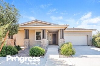 Building Photo - 22507 E Munoz St