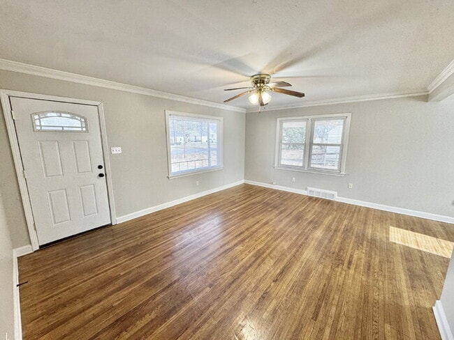 Building Photo - 1051 Mosby Rd