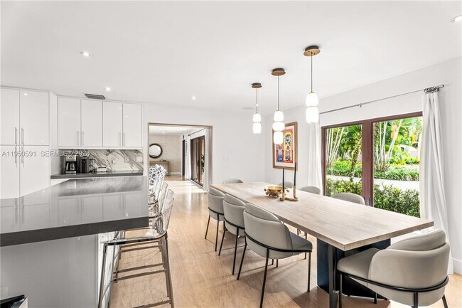 Building Photo - 3625 Battersea Rd