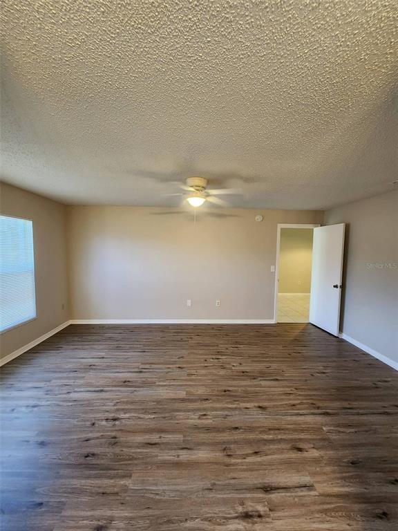 Building Photo - 607 Koala Ct