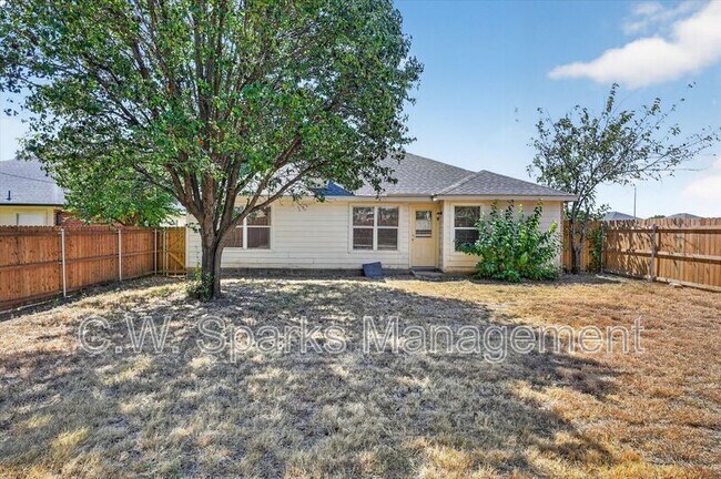 Building Photo - 844 Canyon Cove Dr