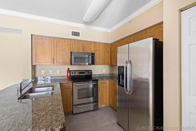 Building Photo - 6450 Emerald Dunes Dr