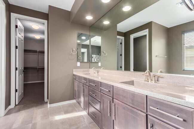 Building Photo - 27025 N 69th Ln