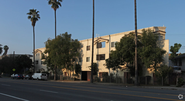 Building Photo - 3121-3131 Eagle Rock Blvd