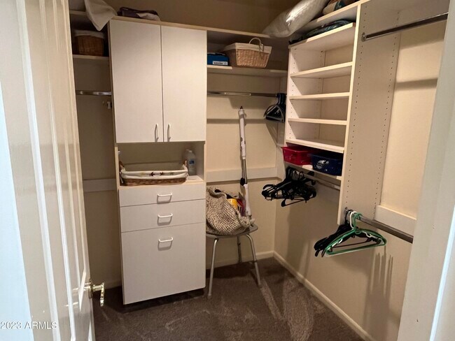 Building Photo - 26247 S Flame Tree Dr