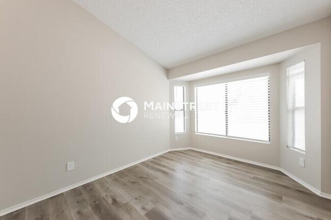 Building Photo - 3 Bedroom Pet-Friendly Home in TUCSON, AZ with Main Street Renewal