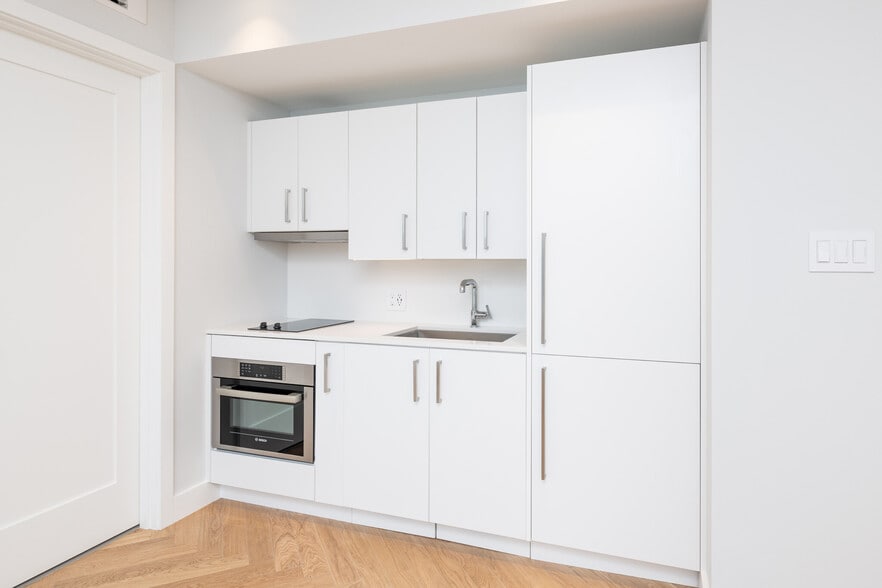 Building Photo - 12 Commonwealth Ave