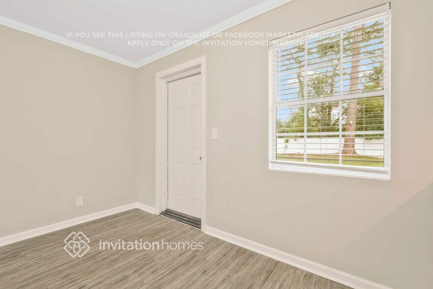 Building Photo - 10309 Haverford Rd