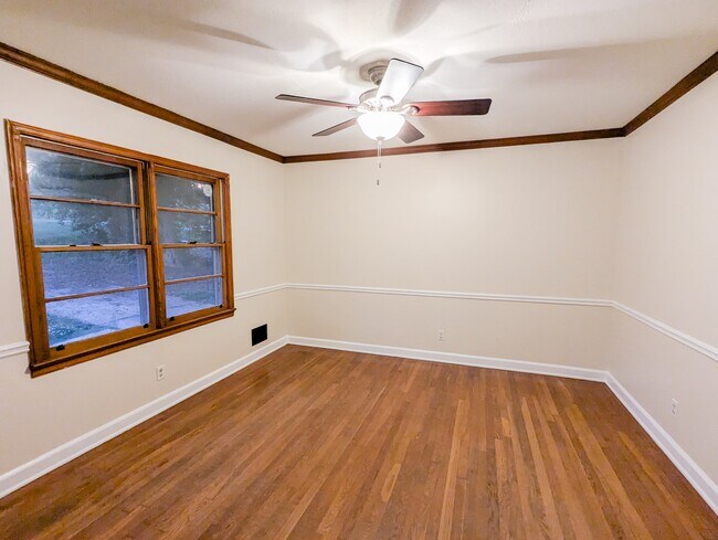 Building Photo - 2019 Bramblewood Dr NE