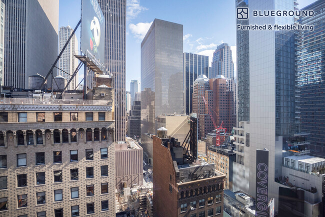 Building Photo - 1600 Broadway