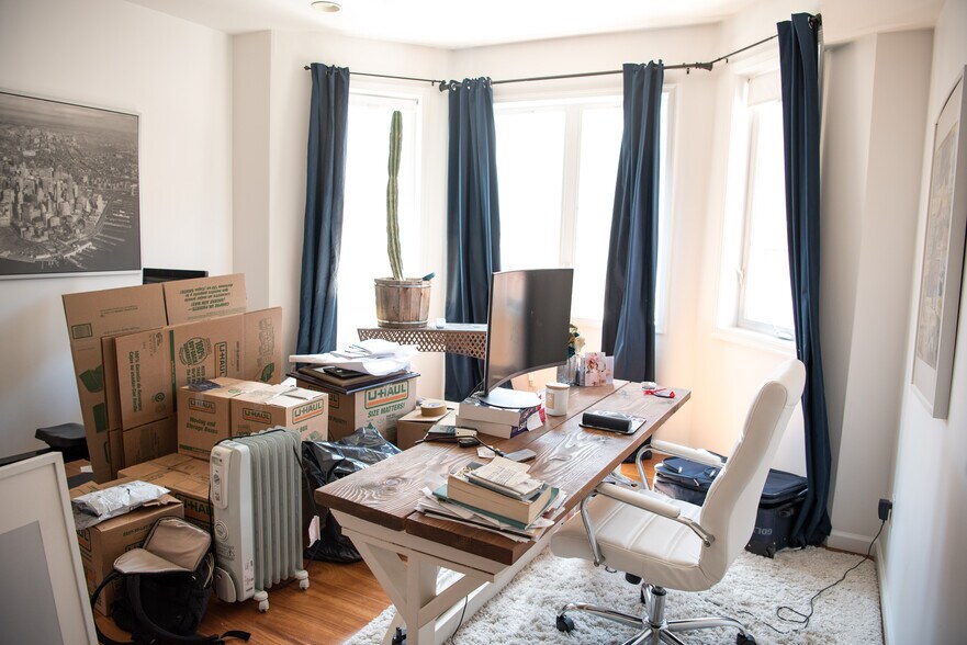 Front Bedroom (floor 2) - 1623 Swain St