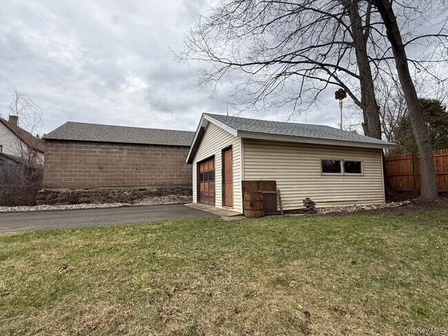 Building Photo - 24 Mountain Ave