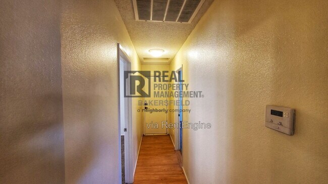 Building Photo - 1108 Delwood Ave
