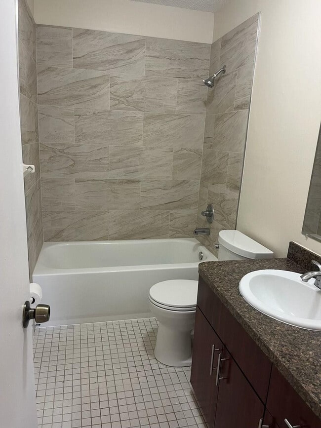 Building Photo - 1461 NW 22nd St