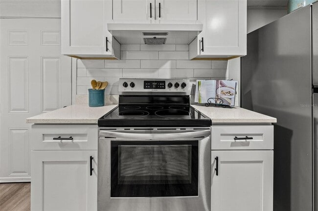 Building Photo - 1606 E Osborne Ave