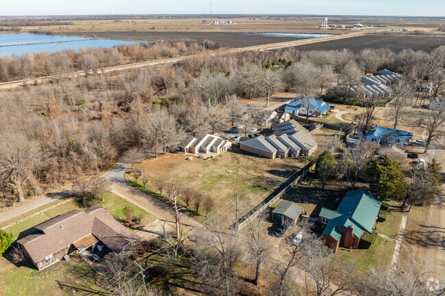 Aerial Photo - North Oaks Apartments