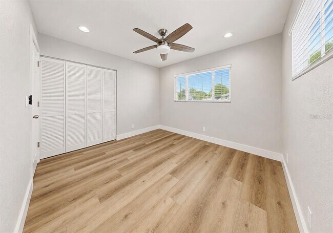 Building Photo - 6513 Abaco Dr
