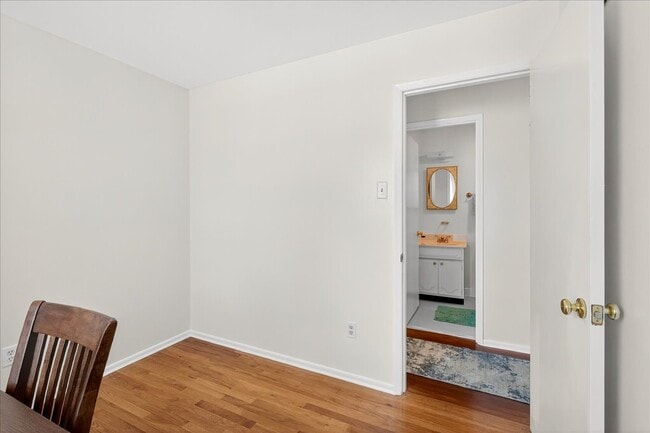 Building Photo - 354 Burncoate Dr