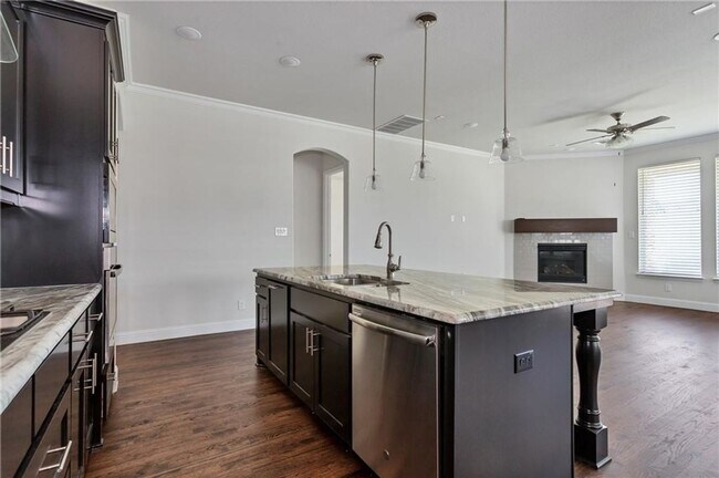 Building Photo - 2064 Remington Dr