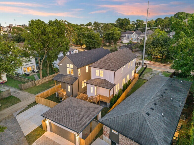 Building Photo - 2830 Clifton Ave