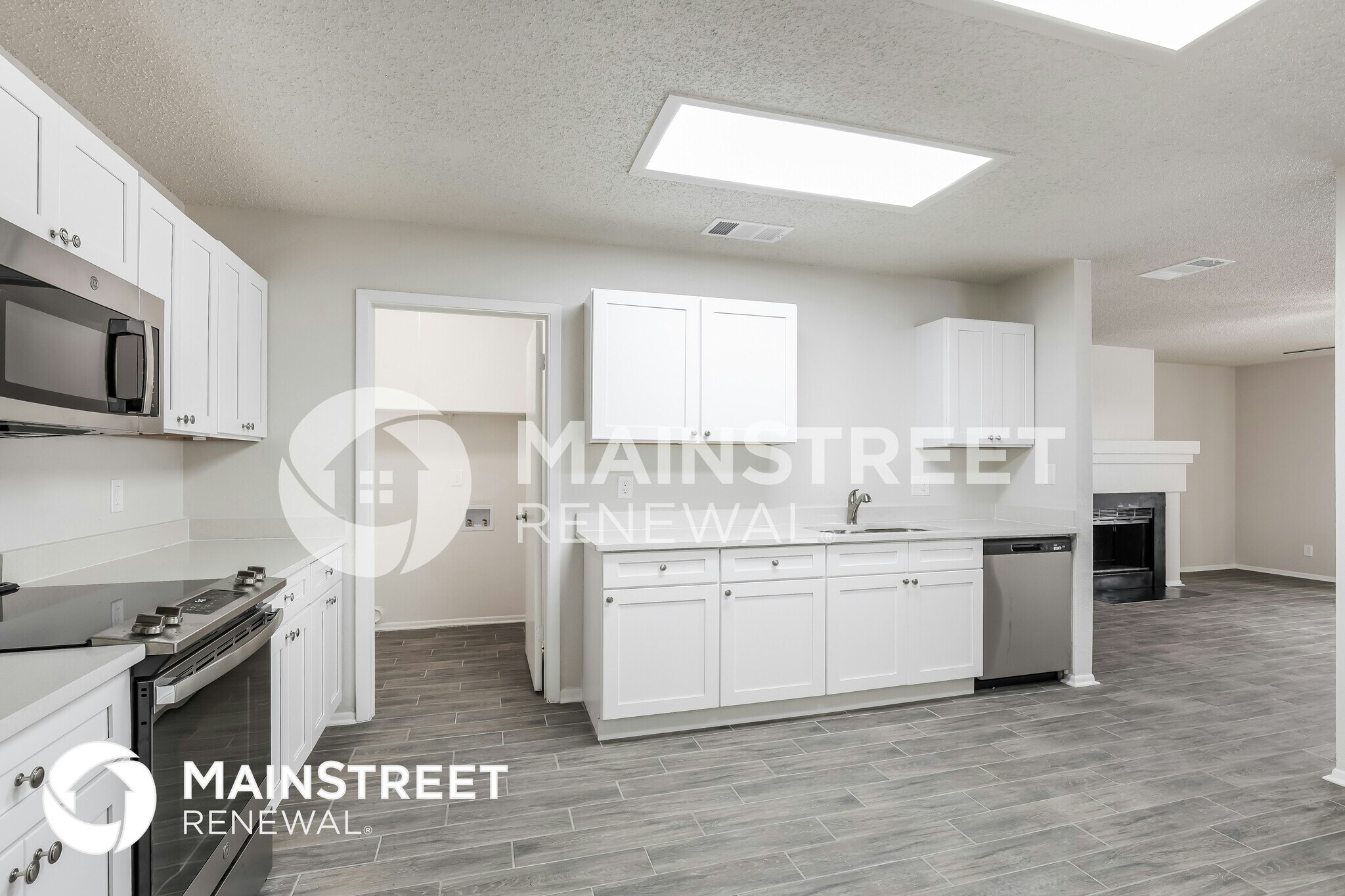 Building Photo - 6839 Flaming Ridge Dr
