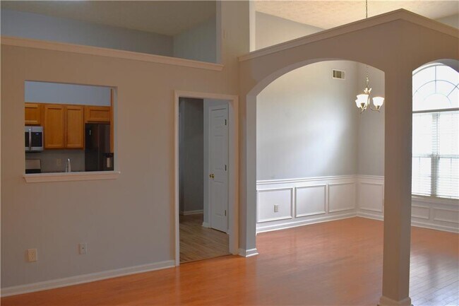 Building Photo - 910 Grace Dr