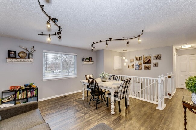 Building Photo - 6842 E Winterberry Cir
