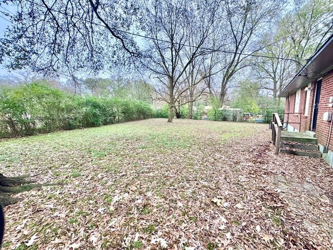 Building Photo - 1754 Danville Rd