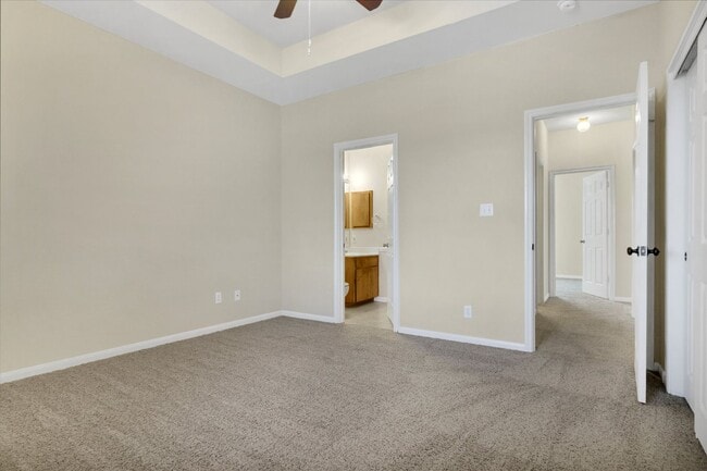 Building Photo - 305 Rawhide Loop