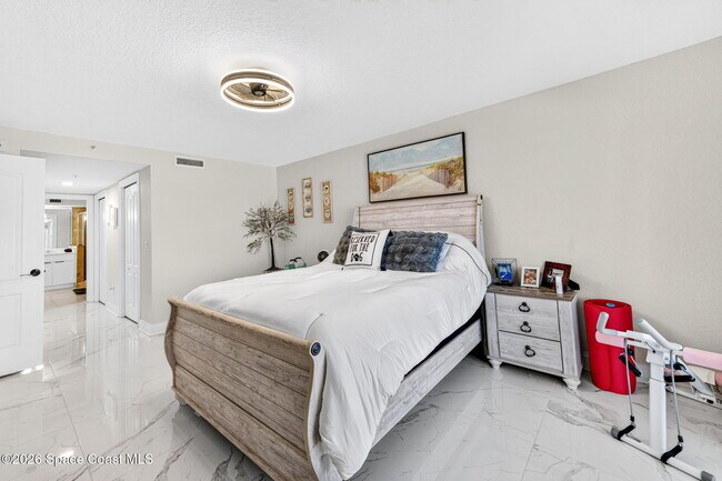 Building Photo - 123 Lancha Cir