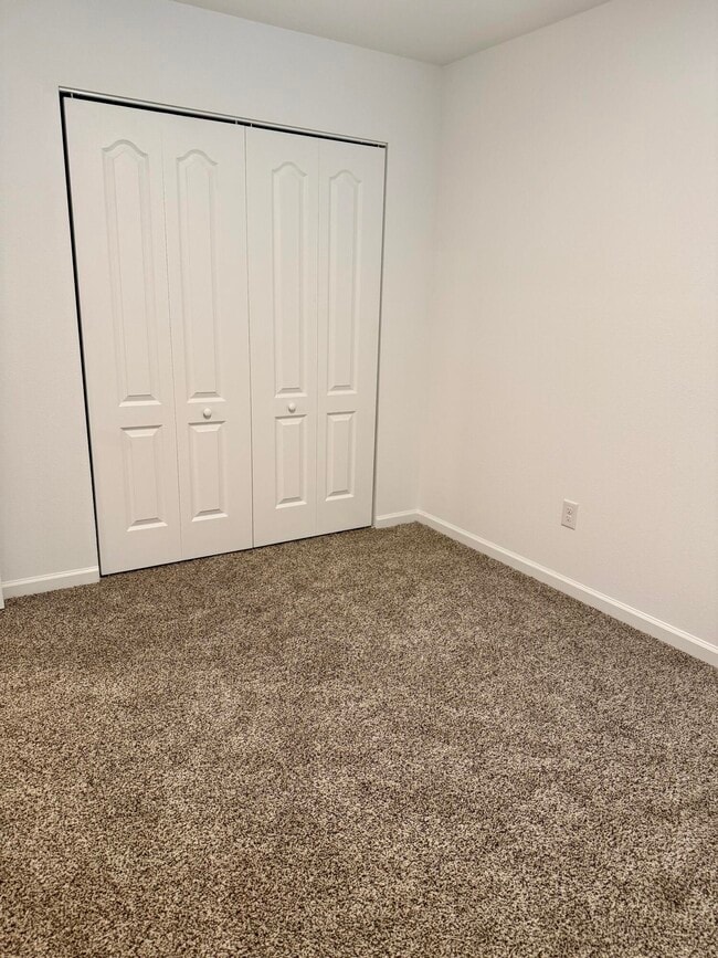 Building Photo - 46 Leidel Dr