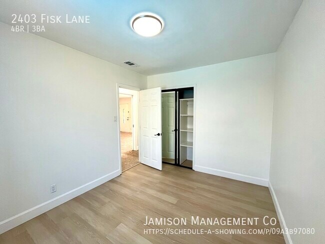 Building Photo - 2403 Fisk Ln
