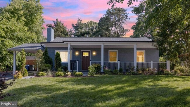 Building Photo - 6317 Everglades Dr