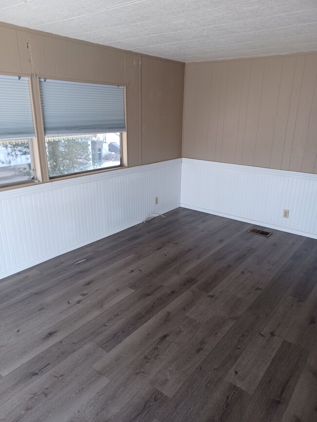 Building Photo - 37829 Easy Ave