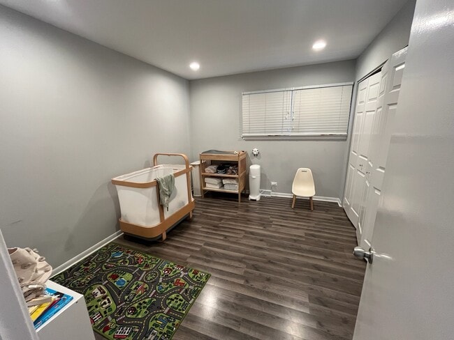 Building Photo - 2732 Kingston Dr