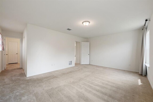 Building Photo - 704 Bailey Park Dr