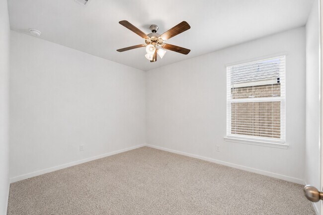 Building Photo - 9522 Wall St