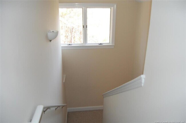 Building Photo - 1165 Greenbriar Dr