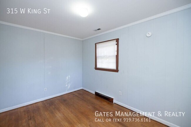 Building Photo - 315 W King St