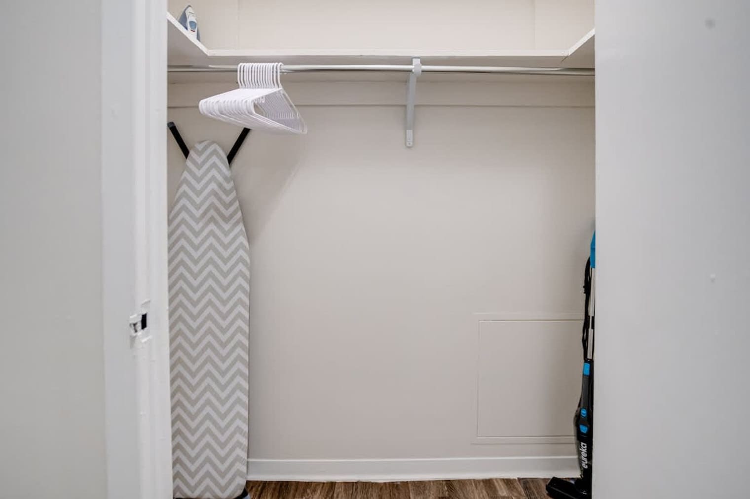 Building Photo - 105 W 39th St