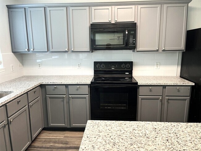Building Photo - 308 Acklington Dr