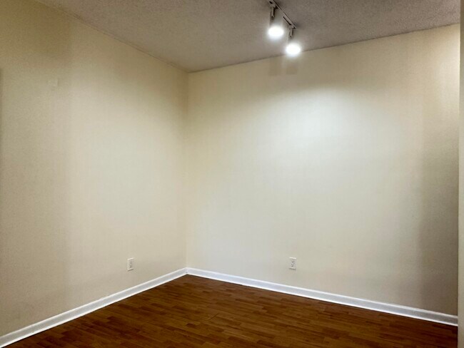Building Photo - 631 Cypress Lake Blvd