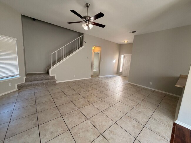 Building Photo - OPEN 3 BR W/ MASTER DOWN*STAINLESS STEEL APPLIANCES*FIREPLACE IN LIVING*TILED SHOWER*WALK-IN CLOS...