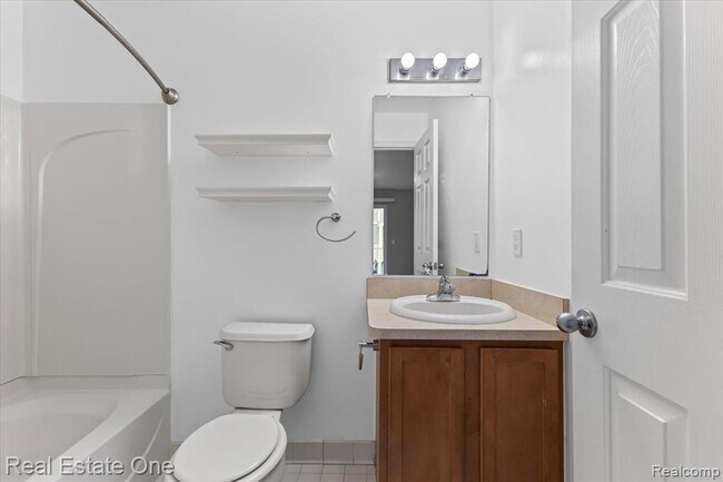 Building Photo - 1084 Faulkner