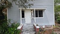 Building Photo - 918 E Lime St