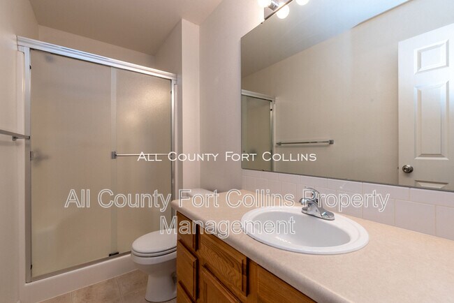 Building Photo - 4521 Starflower Dr