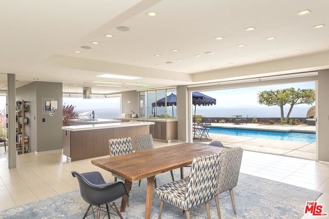 Building Photo - 16722 Charmel Ln