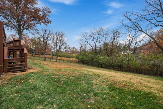 Building Photo - 12122 Royal Valley Dr