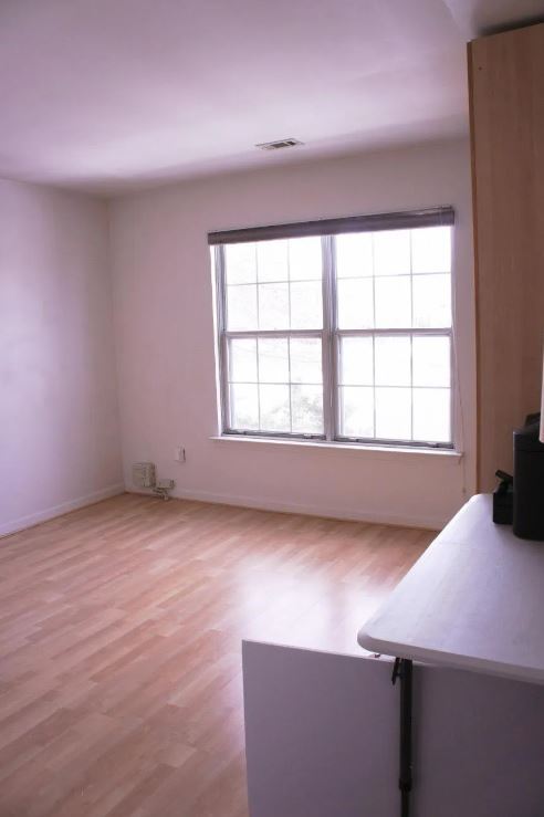 Building Photo - 1602 Society Pl